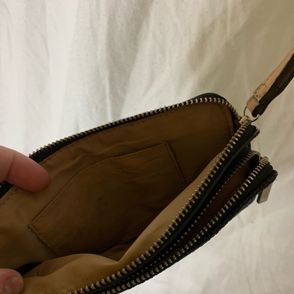 GUESS wallet - Picture 3 of 4